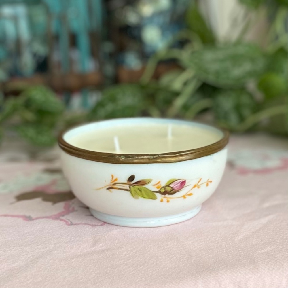 Vintage Hand Painted Milk Glass Garden Rain Scented Soy Candle…